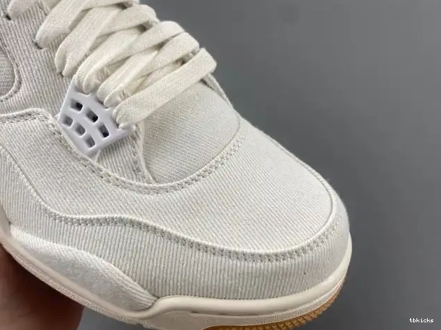 Reps TBK 4 x Air Jordan Levi's 'White' AO2571-100 0509